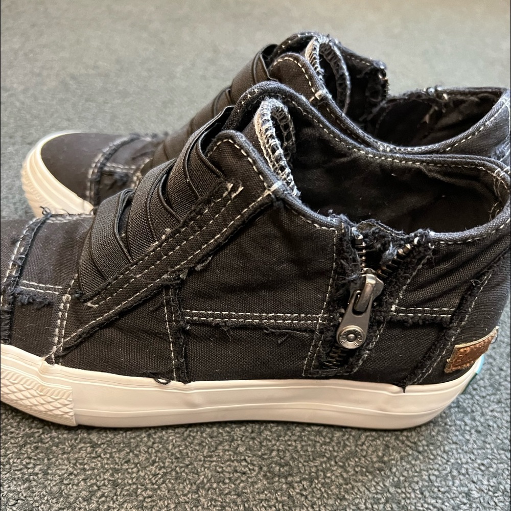 Blowfish Black Malibu sneaker